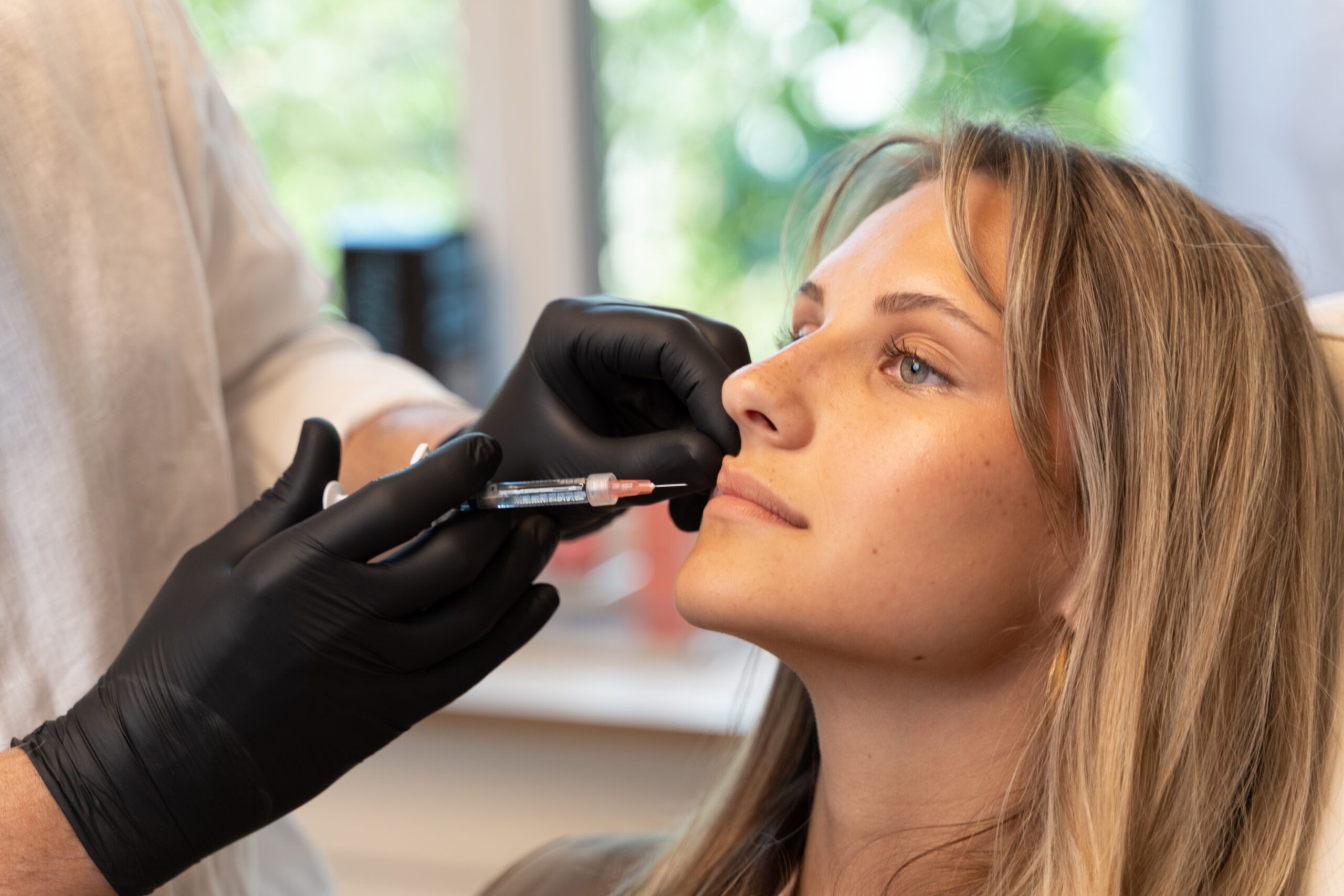 gesichtsbehandlung-hyaluron-dr.-deb-15-scaled